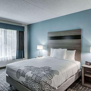 Days Inn & Suites By Wyndham Spokane